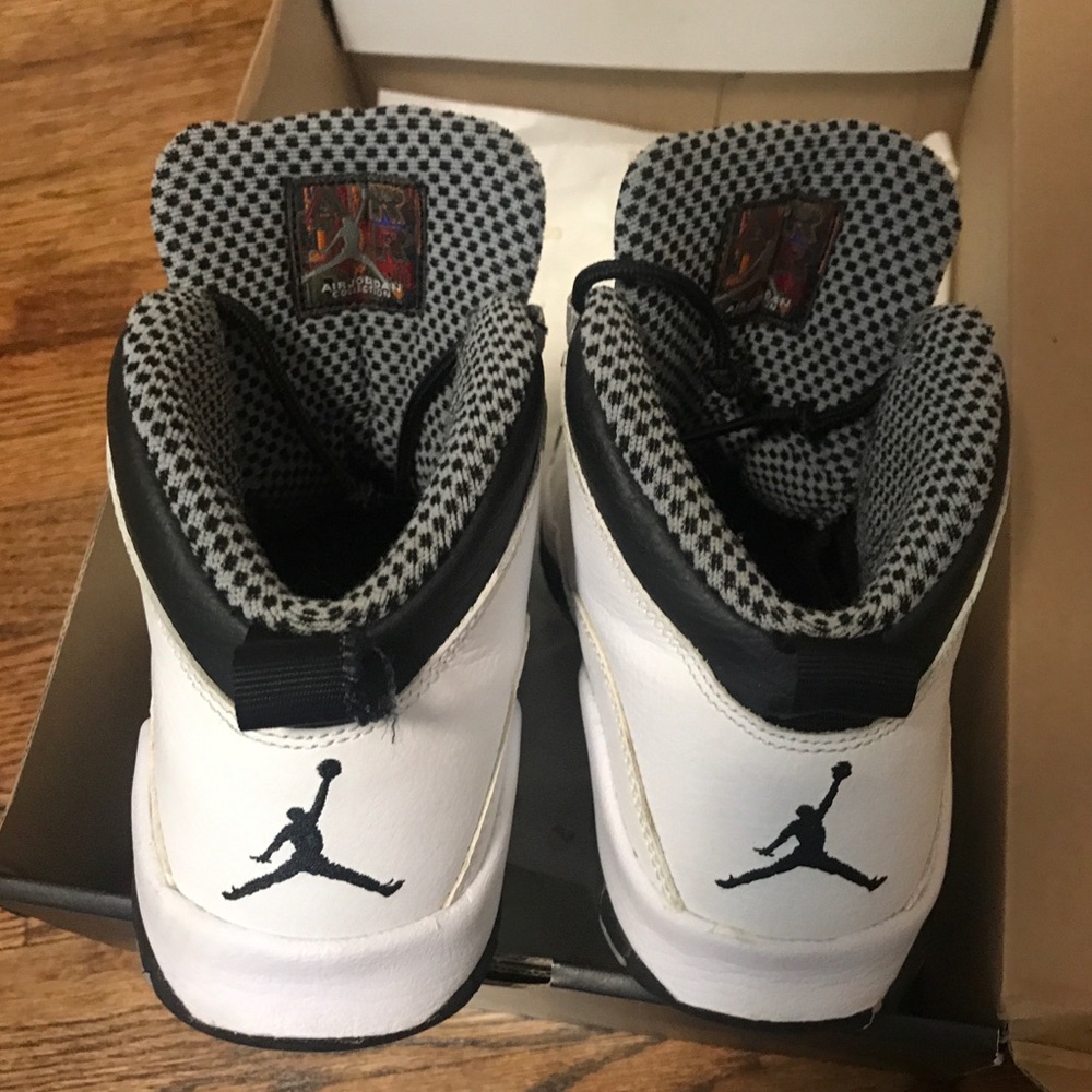 Air Jordan Retro 10 Steel. EU39